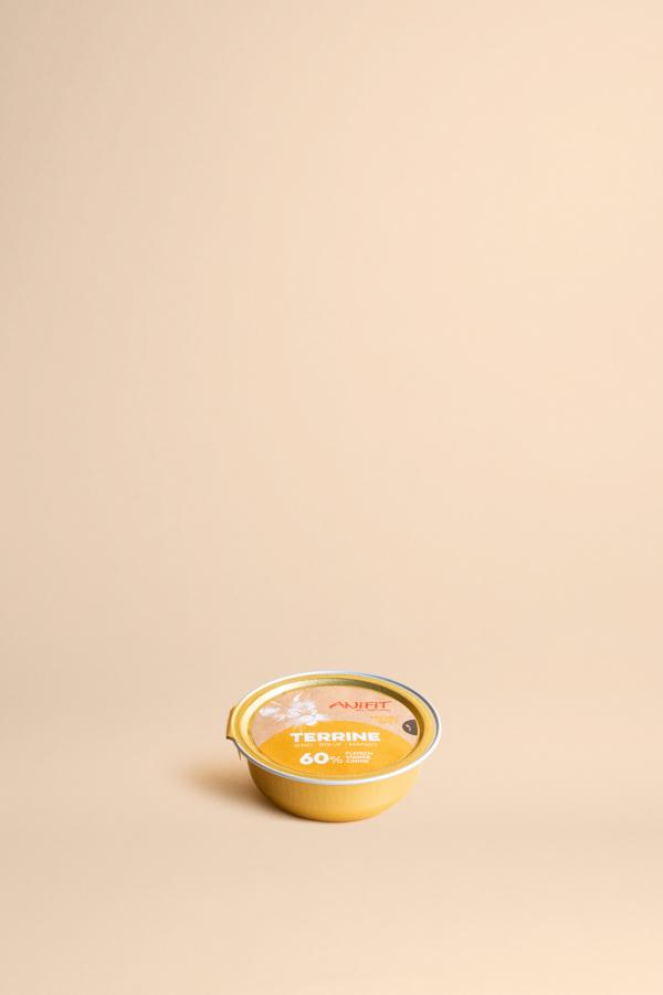 Terrine pour chats avec viande de bœuf